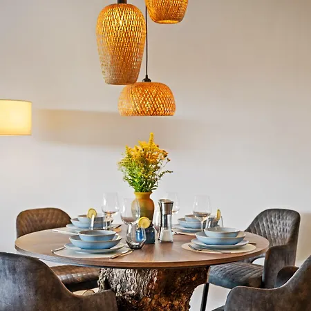 Maisuites Eisvogel - Zentrale Luxuswohnung Mit Direktem Seeblick I Bis 4 Personen I Premiumkueche I Boxspringbett I Kaffeevollautomat I Parkplatz I Barrierearm & Aufzug Apartmán Mölln