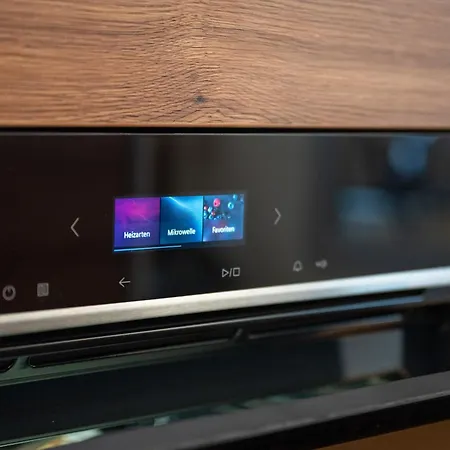 Apartmán Maisuites Eisvogel - Zentrale Luxuswohnung Mit Direktem Seeblick I Bis 4 Personen I Premiumkueche I Boxspringbett I Kaffeevollautomat I Parkplatz I Barrierearm & Aufzug Mölln