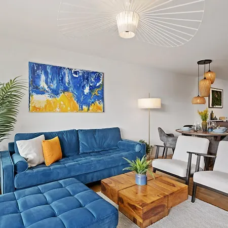 Maisuites Eisvogel - Zentrale Luxuswohnung Mit Direktem Seeblick I Bis 4 Personen I Premiumkueche I Boxspringbett I Kaffeevollautomat I Parkplatz I Barrierearm & Aufzug Appartement Mölln