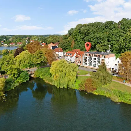 Appartement Maisuites Eisvogel - Zentrale Luxuswohnung Mit Direktem Seeblick I Bis 4 Personen I Premiumkueche I Boxspringbett I Kaffeevollautomat I Parkplatz I Barrierearm & Aufzug *