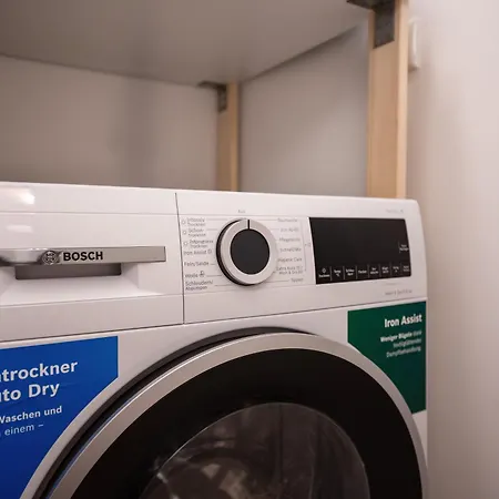 Maisuites Eisvogel - Zentrale Luxuswohnung Mit Direktem Seeblick I Bis 4 Personen I Premiumkueche I Boxspringbett I Kaffeevollautomat I Parkplatz I Barrierearm & Aufzug Apartmán *