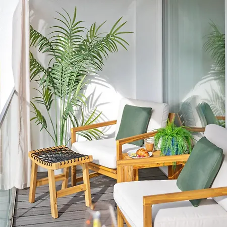 Maisuites Eisvogel - Zentrale Luxuswohnung Mit Direktem Seeblick I Bis 4 Personen I Premiumkueche I Boxspringbett I Kaffeevollautomat I Parkplatz I Barrierearm & Aufzug Mölln