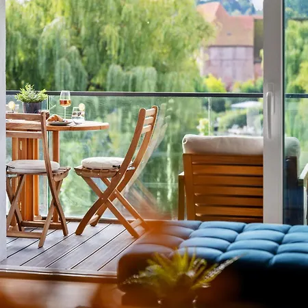 Maisuites Eisvogel - Zentrale Luxuswohnung Mit Direktem Seeblick I Bis 4 Personen I Premiumkueche I Boxspringbett I Kaffeevollautomat I Parkplatz I Barrierearm & Aufzug