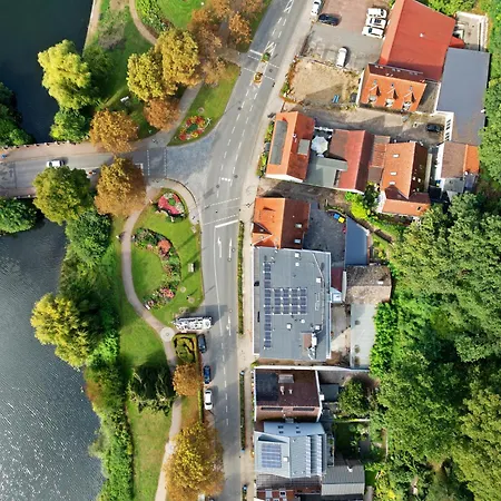 Appartement Maisuites Eisvogel - Zentrale Luxuswohnung Mit Direktem Seeblick I Bis 4 Personen I Premiumkueche I Boxspringbett I Kaffeevollautomat I Parkplatz I Barrierearm & Aufzug *